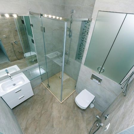 Hotrent City Deluxe Kiev Eksteriør bilde