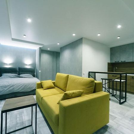 Hotrent City Deluxe Kiev Eksteriør bilde