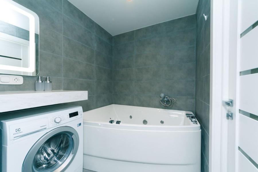 Hotrent City Deluxe Kiev Eksteriør bilde