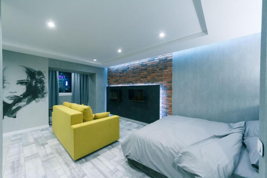 Hotrent City Deluxe Kiev Eksteriør bilde