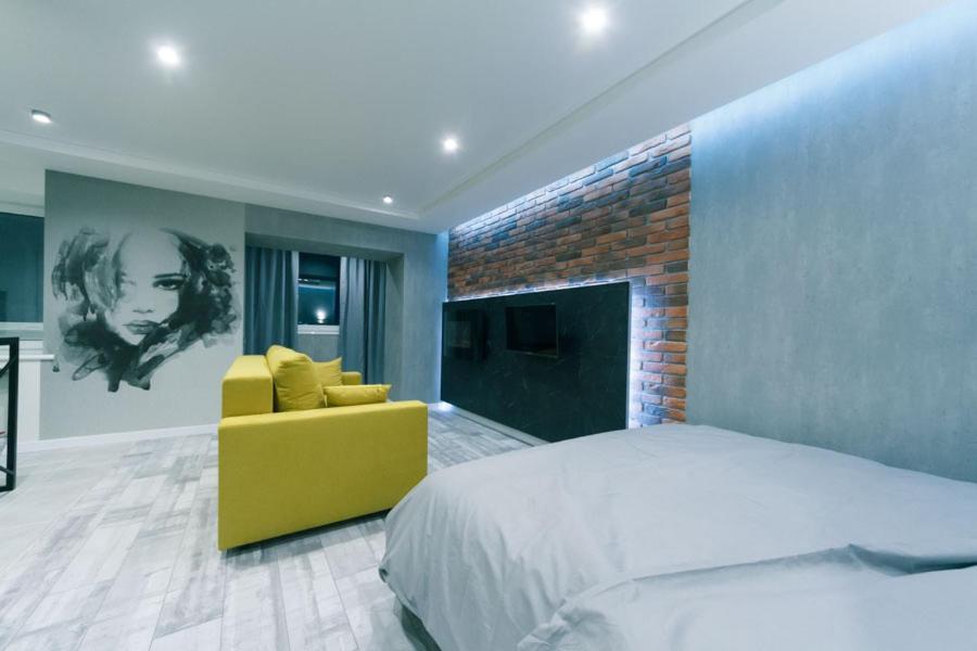 Hotrent City Deluxe Kiev Eksteriør bilde