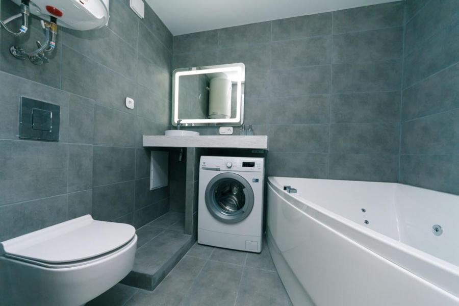 Hotrent City Deluxe Kiev Eksteriør bilde